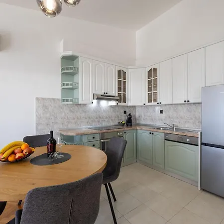 With A Sea View Apartamento