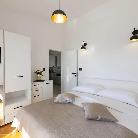 With A Sea View Apartmán Kaštela